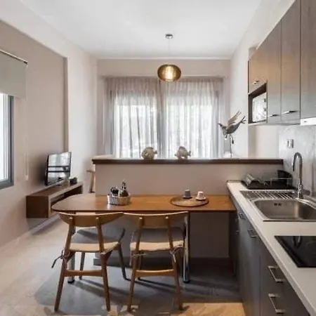 Ploumis Seaside 4* ستافروس