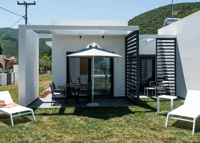 Hotel apartamentowy Ploumis Seaside 4*