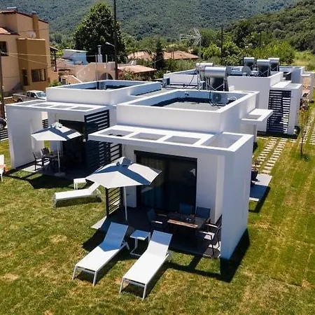 Ploumis Seaside Appart hôtel 4*