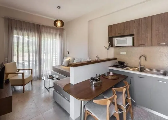 Ploumis Seaside 4*